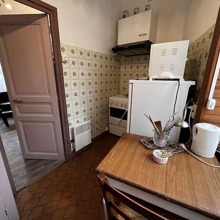Апартаменты Le Nid Douillet Rustique Linge Fourni Ла-Бурбуль Экстерьер фото