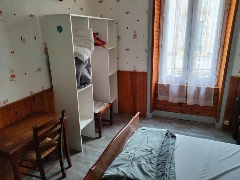 Апартаменты Le Nid Douillet Rustique Linge Fourni Ла-Бурбуль Экстерьер фото