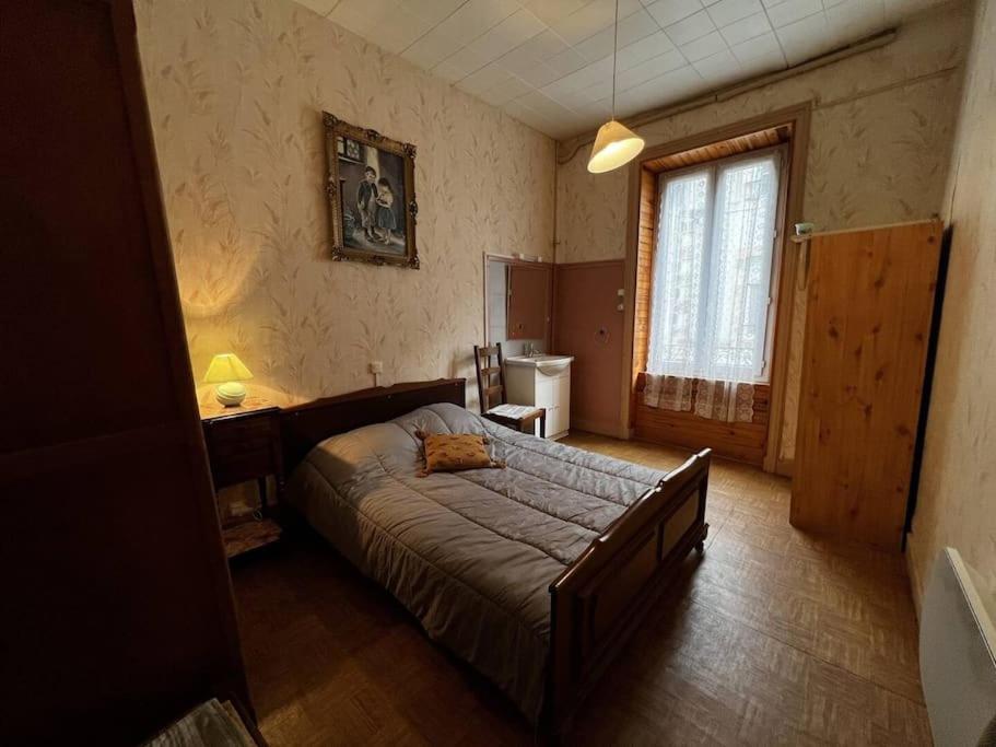 Апартаменты Le Nid Douillet Rustique Linge Fourni Ла-Бурбуль Экстерьер фото